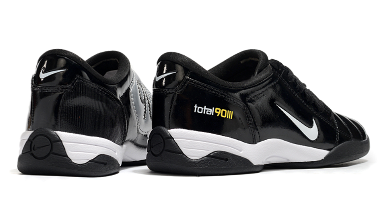 CHUTEIRA futsal NIKE T90
